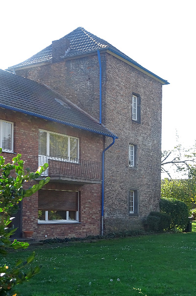 Turm des Turmhofs in  Widdersdorf