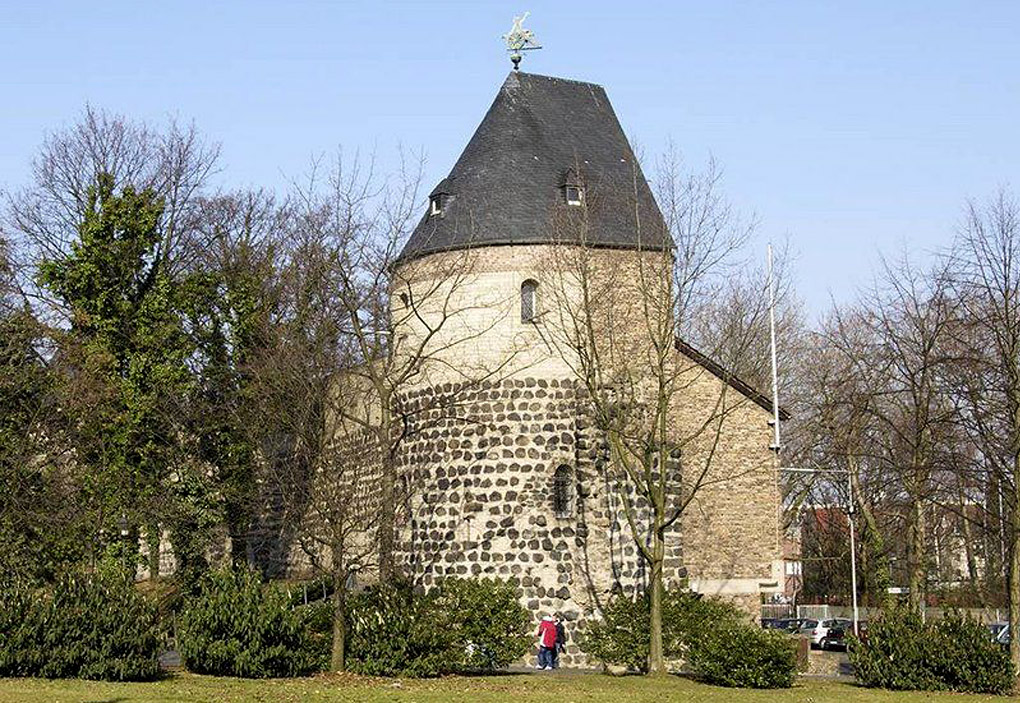 Mittelalterliche Mauer am Sachsenring